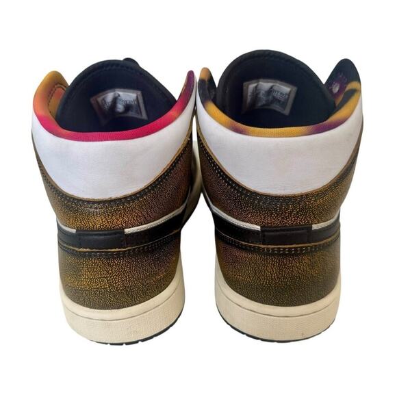 NIKE AIR JORDAN 1 Mid SE Retro Wear Away Taxi Shoes Black/White/Sail Men’s 7.5 main image 11